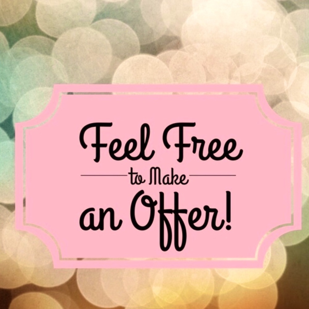 I love to shop and I know you guys do to so if you like something let me know.